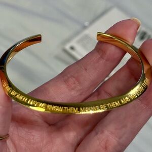 Stella Valle Gold Tone Jewelry Set for Women